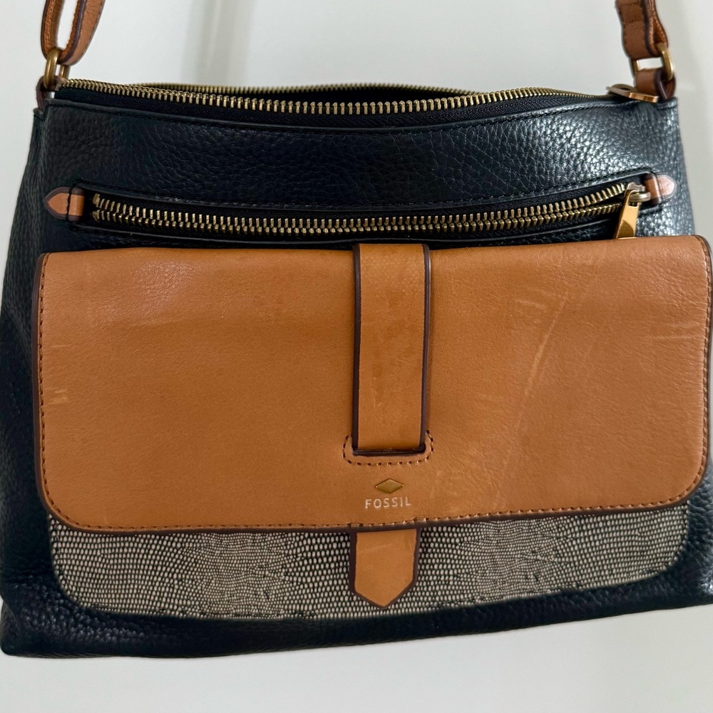 Fossil Black and Brown leather Shoulder Bag